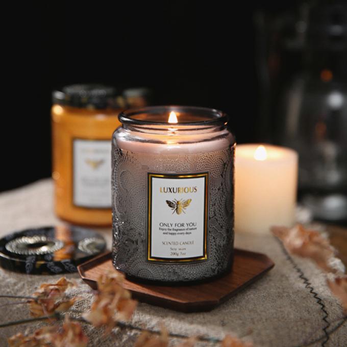 Hete Saling Aangepaste Kaarsen Bemerkte van de de Sojawas van Was Houten Amber Glass Jar Candles Scented Privé Etiket Bemerkte de Kaarsenluxe